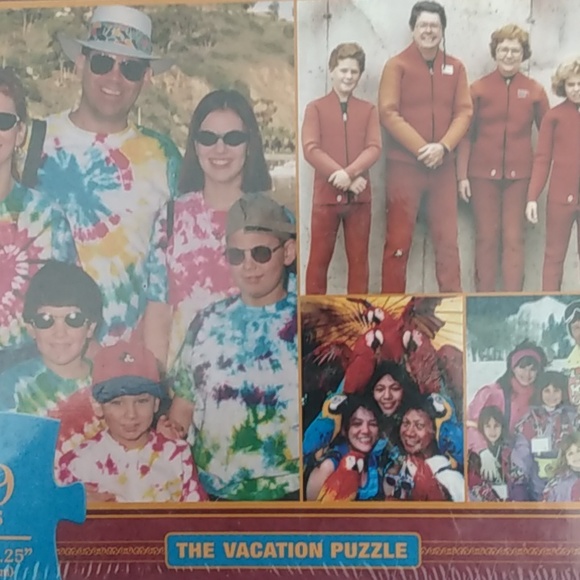 NEW Awkward Family Photos 999 Pieces Jigsaw Puzzle "The Vacation Puzzle" SEALED - Picture 3 of 6